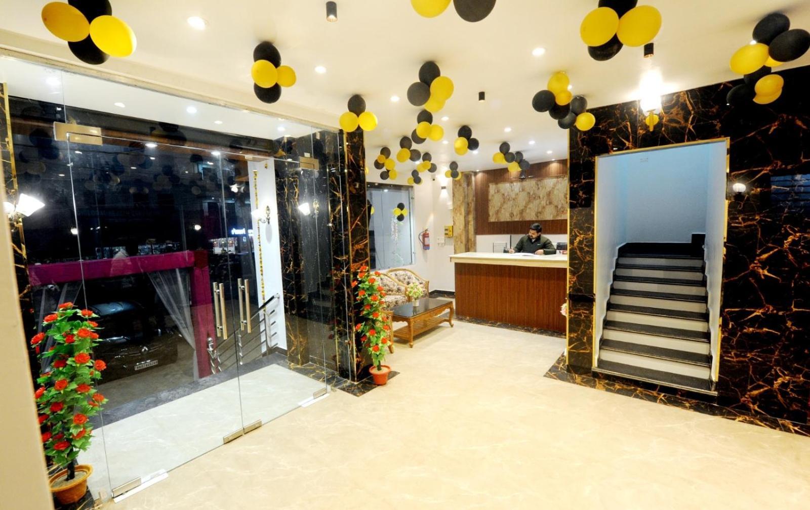 Golden Inn Prayagraj Exterior foto