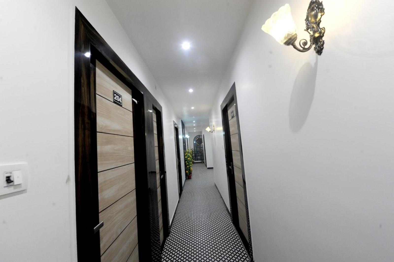 Golden Inn Prayagraj Exterior foto