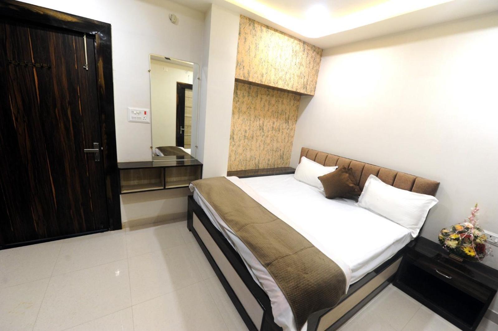 Golden Inn Prayagraj Exterior foto