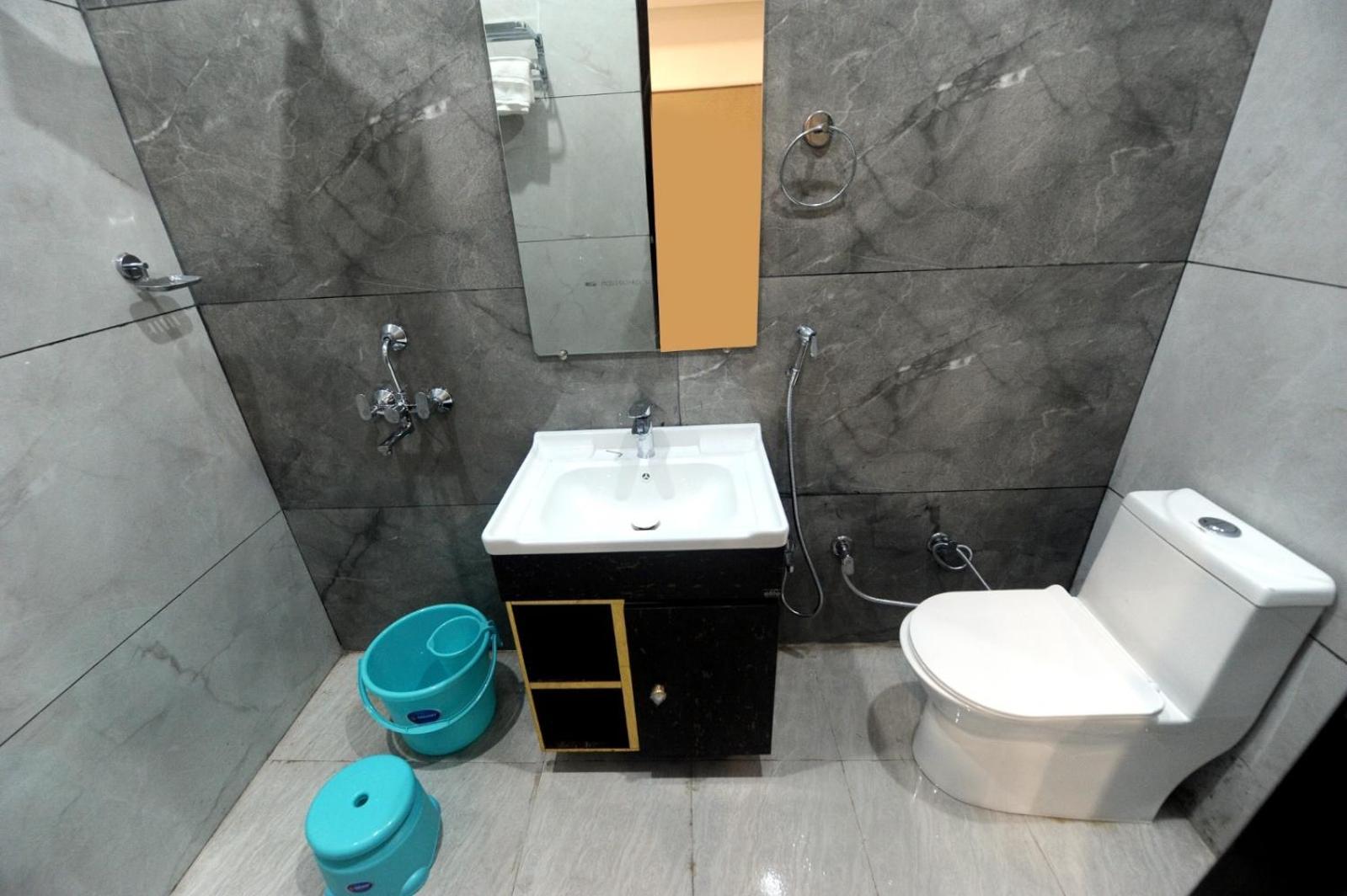 Golden Inn Prayagraj Exterior foto